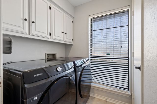 2220 Cedar Circle, Carrollton, TX 75006