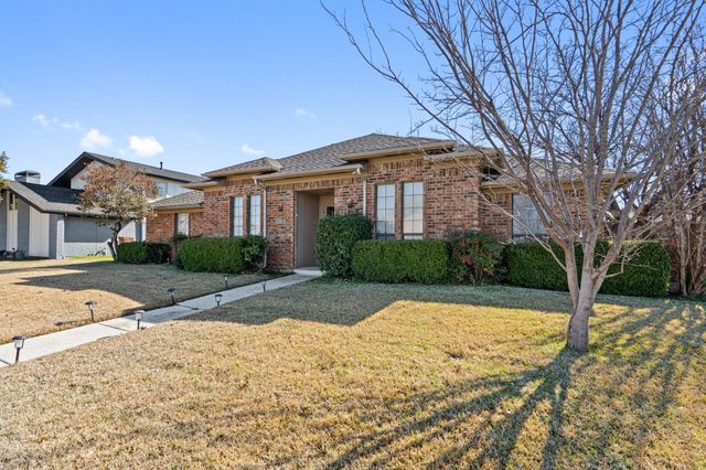 2220 Cedar Circle, Carrollton, TX 75006