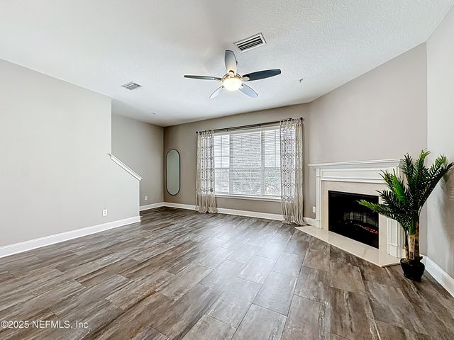 4590 CAPITAL DOME Drive, Jacksonville, FL 32246