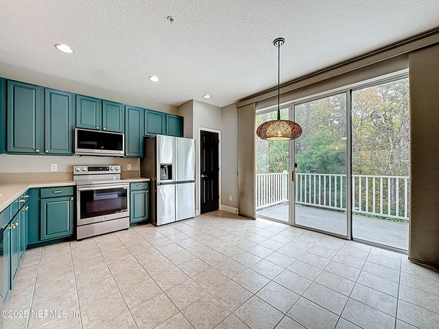 4590 CAPITAL DOME Drive, Jacksonville, FL 32246