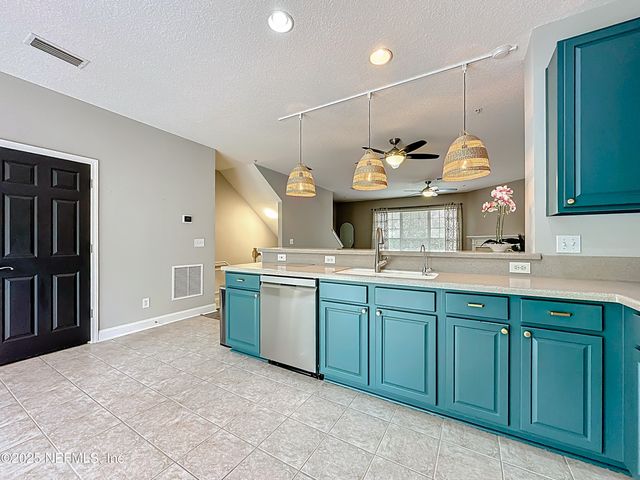 4590 CAPITAL DOME Drive, Jacksonville, FL 32246