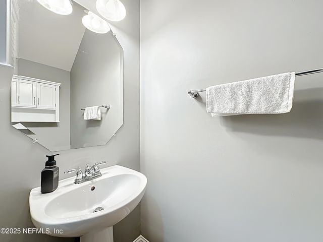 4590 CAPITAL DOME Drive, Jacksonville, FL 32246