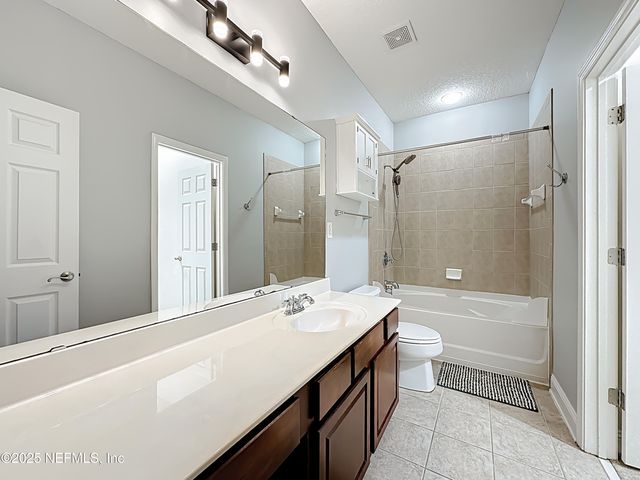 4590 CAPITAL DOME Drive, Jacksonville, FL 32246