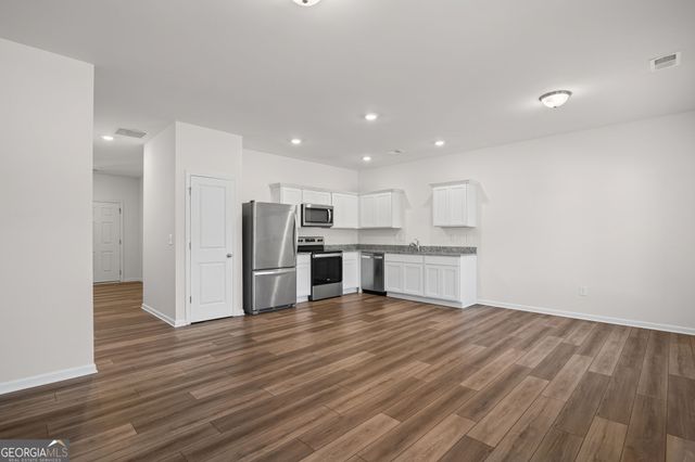 406 Kings Cross Way, Cartersville, GA 30120