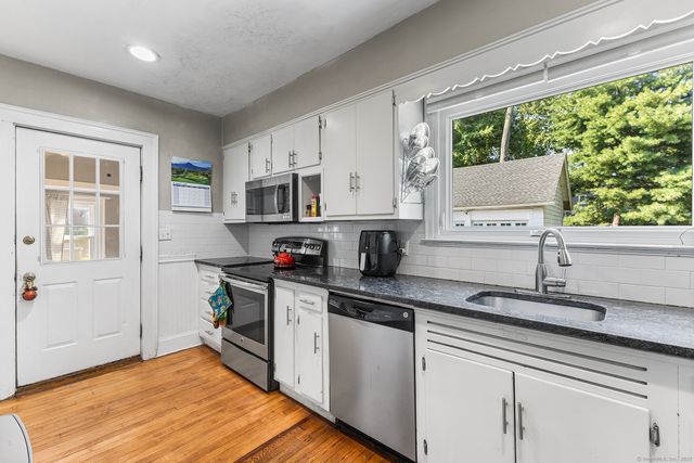 192 Warrenton Avenue, West Hartford, CT 06119