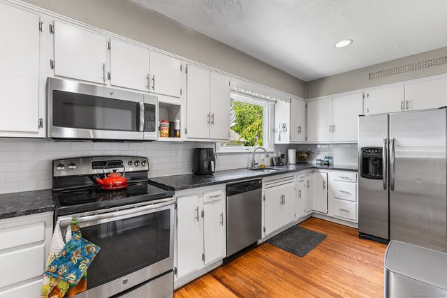 192 Warrenton Avenue, West Hartford, CT 06119