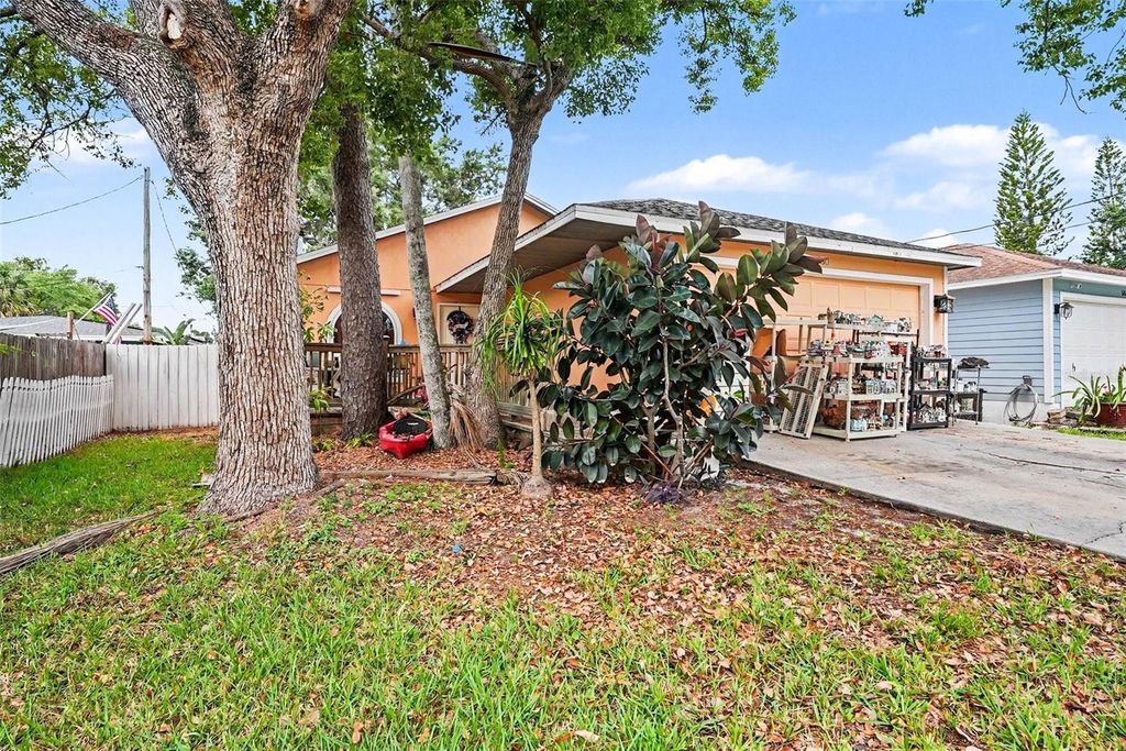 5560 76TH AVENUE N, Pinellas Park, FL 33781