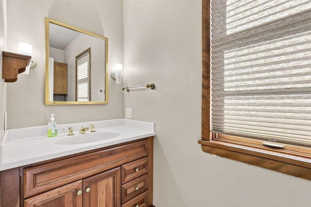 1117 BALDWIN AVENUE, Oshkosh, WI 54901