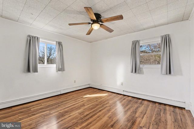 40 JEFFERSON ST, Duncannon, PA 17020