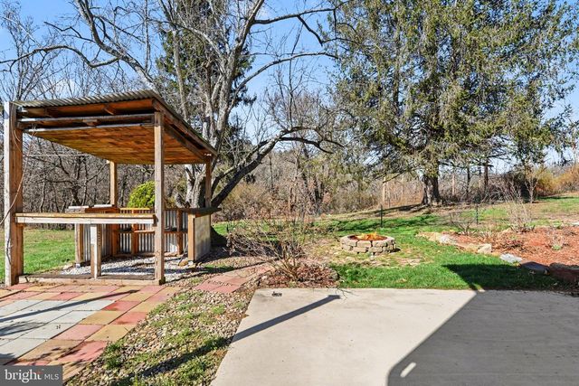 40 JEFFERSON ST, Duncannon, PA 17020