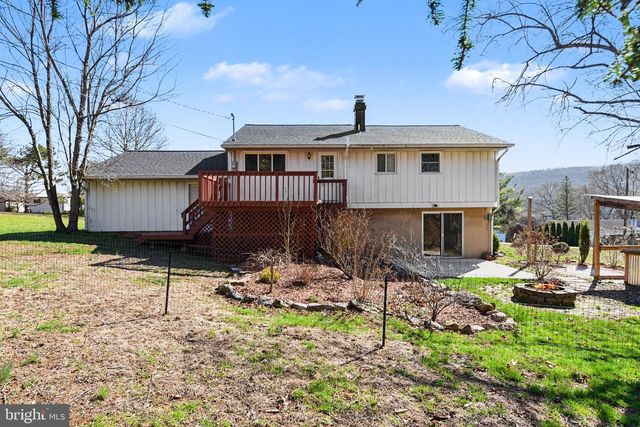 40 JEFFERSON ST, Duncannon, PA 17020