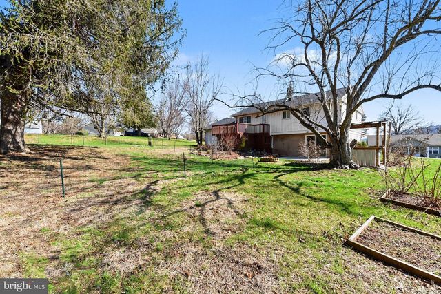 40 JEFFERSON ST, Duncannon, PA 17020