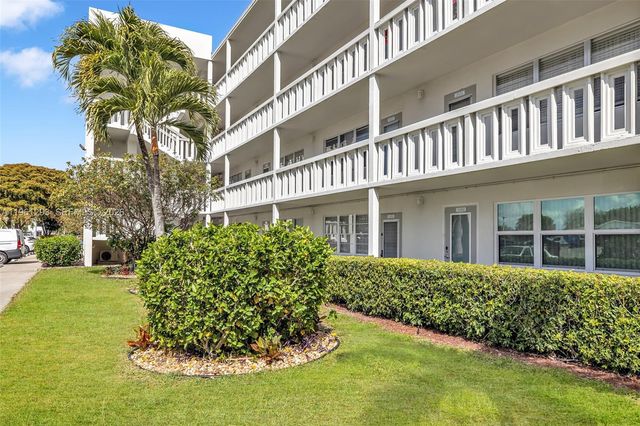 2051 N Newport N 2051, Deerfield Beach, FL 33442