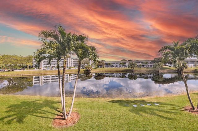 2051 N Newport N 2051, Deerfield Beach, FL 33442