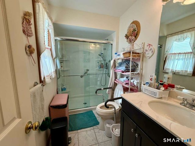 621 Overlook Path 621, Southington, CT 06489