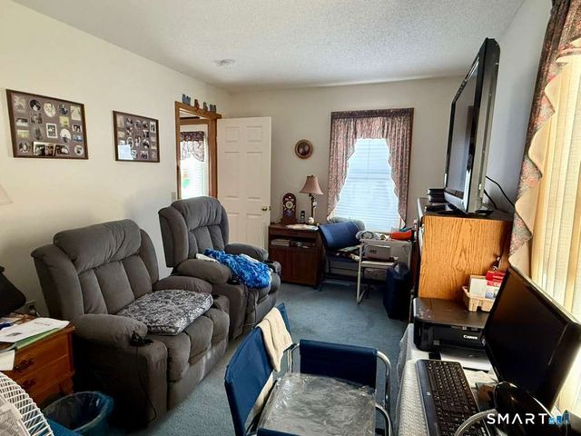 621 Overlook Path 621, Southington, CT 06489