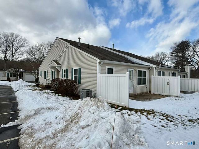 621 Overlook Path 621, Southington, CT 06489