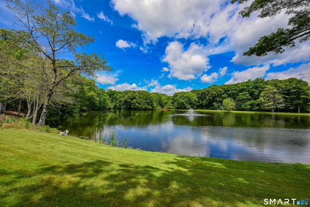 621 Overlook Path 621, Southington, CT 06489