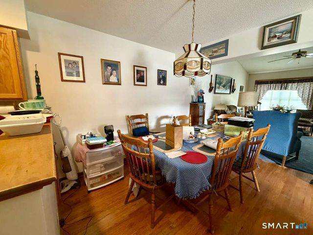 621 Overlook Path 621, Southington, CT 06489