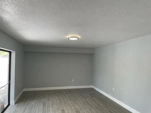 6905 69th Way, West Palm Beach, FL 33407