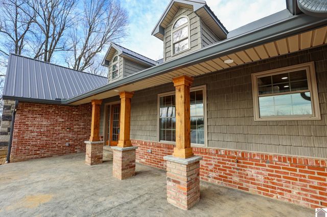 2255 Lovelaceville Florence Sta Rd W, Paducah, KY 42001