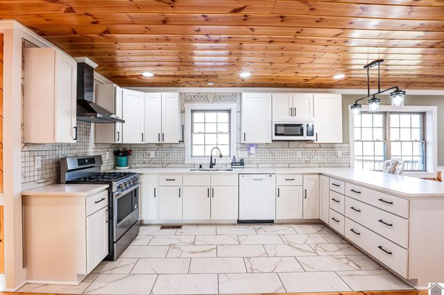 2255 Lovelaceville Florence Sta Rd W, Paducah, KY 42001