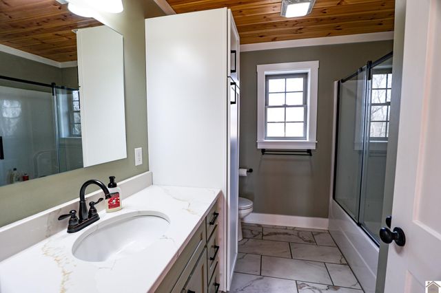 2255 Lovelaceville Florence Sta Rd W, Paducah, KY 42001