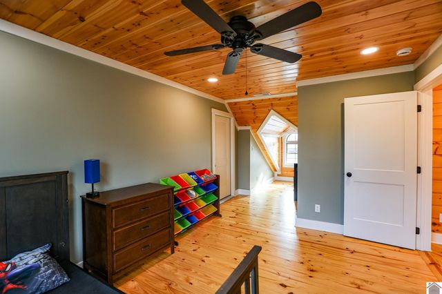 2255 Lovelaceville Florence Sta Rd W, Paducah, KY 42001