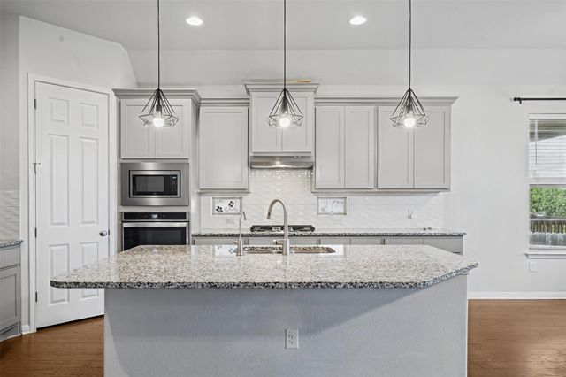 806 Clearwell ST, Cedar Park, TX 78613