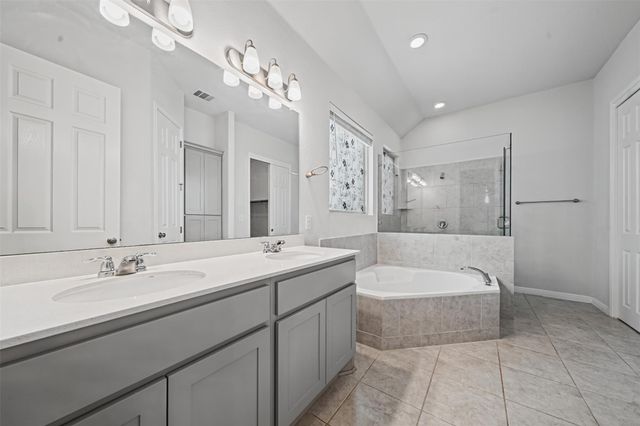 806 Clearwell ST, Cedar Park, TX 78613