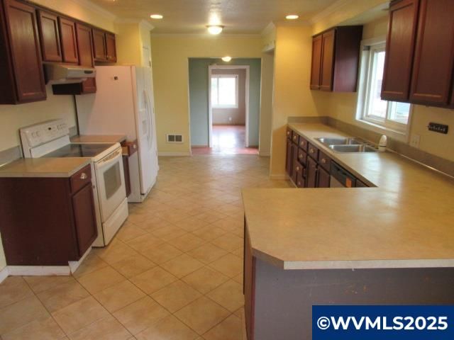 341 SW Madison St, Sheridan, OR 97378