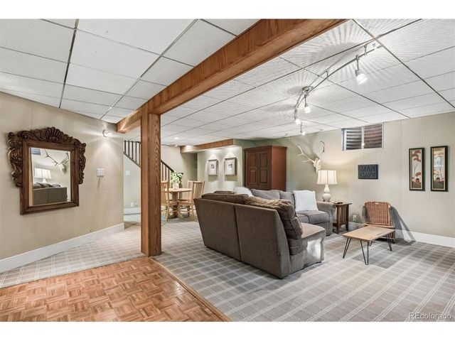 6277 S Locust St, Centennial, CO 80111