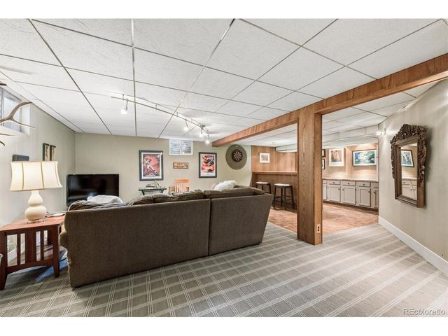 6277 S Locust St, Centennial, CO 80111