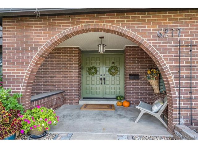 6277 S Locust St, Centennial, CO 80111