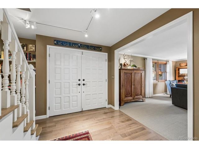 6277 S Locust St, Centennial, CO 80111