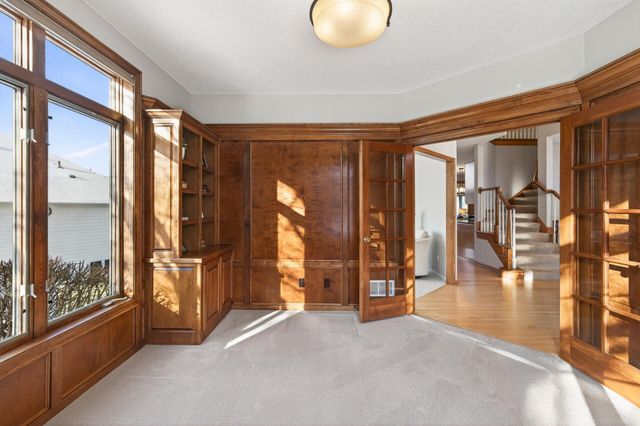 10147 Gristmill Ridge, Eden Prairie, MN 55347