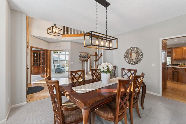 10147 Gristmill Ridge, Eden Prairie, MN 55347