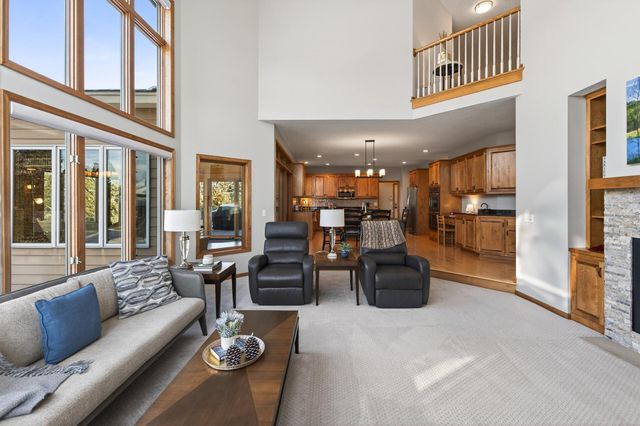10147 Gristmill Ridge, Eden Prairie, MN 55347