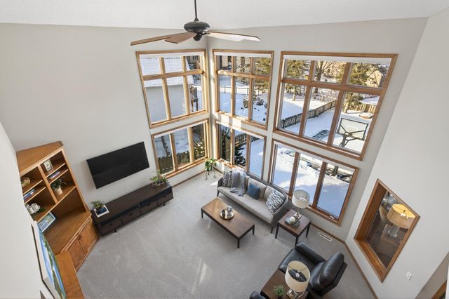 10147 Gristmill Ridge, Eden Prairie, MN 55347