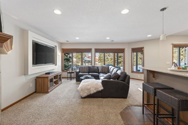 10147 Gristmill Ridge, Eden Prairie, MN 55347