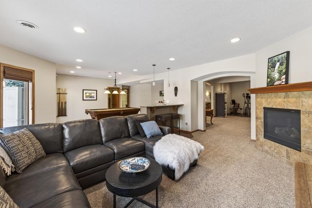 10147 Gristmill Ridge, Eden Prairie, MN 55347