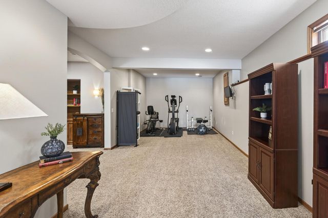 10147 Gristmill Ridge, Eden Prairie, MN 55347