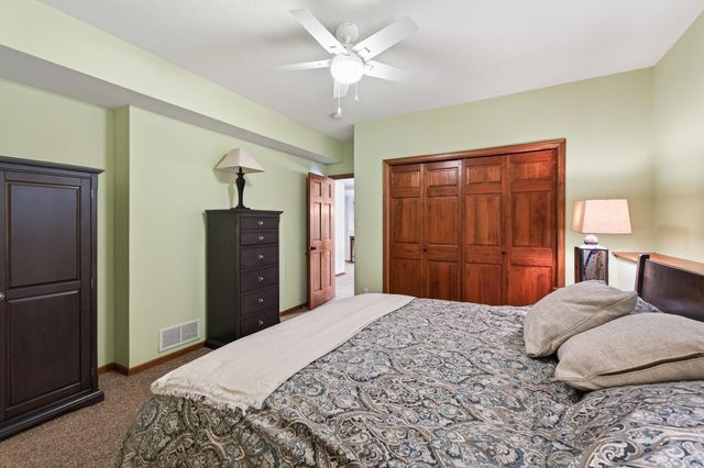 10147 Gristmill Ridge, Eden Prairie, MN 55347