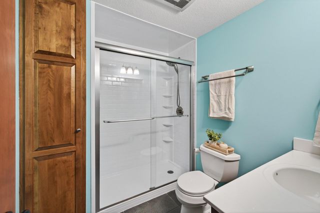 10147 Gristmill Ridge, Eden Prairie, MN 55347