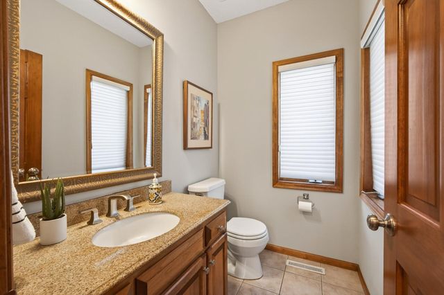 10147 Gristmill Ridge, Eden Prairie, MN 55347