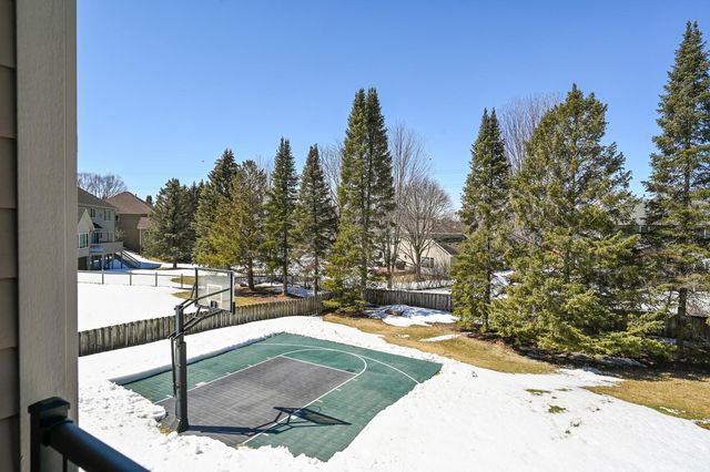 10147 Gristmill Ridge, Eden Prairie, MN 55347