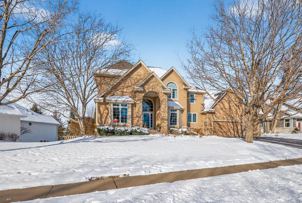 10147 Gristmill Ridge, Eden Prairie, MN 55347