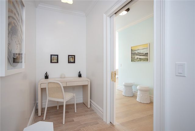 78 Rhode Island Avenue 8, Newport, RI 02840