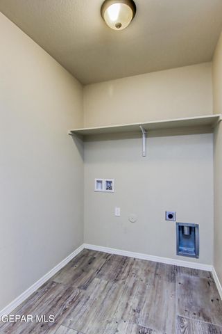 7545 Wolf Creek Drive, El Paso, TX 79911