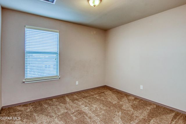 7545 Wolf Creek Drive, El Paso, TX 79911